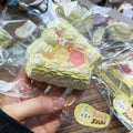 ZULALA スクイーズ  レトロクリームケーキ
