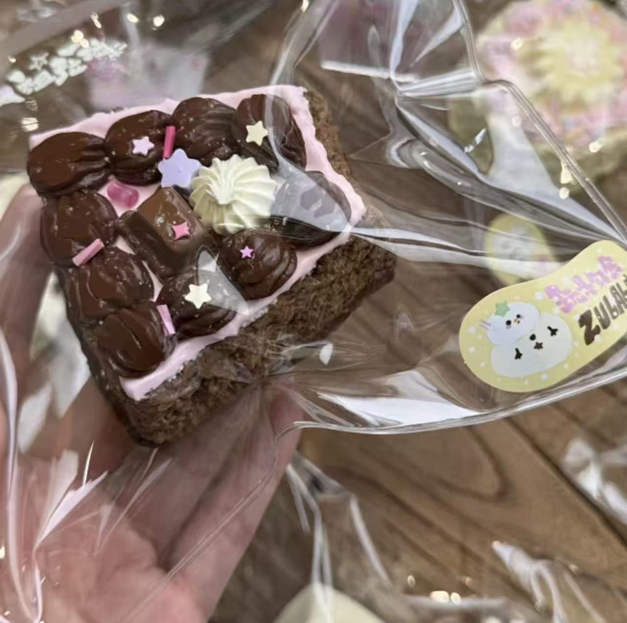 ZULALA スクイーズ  レトロクリームケーキ  チョコ
