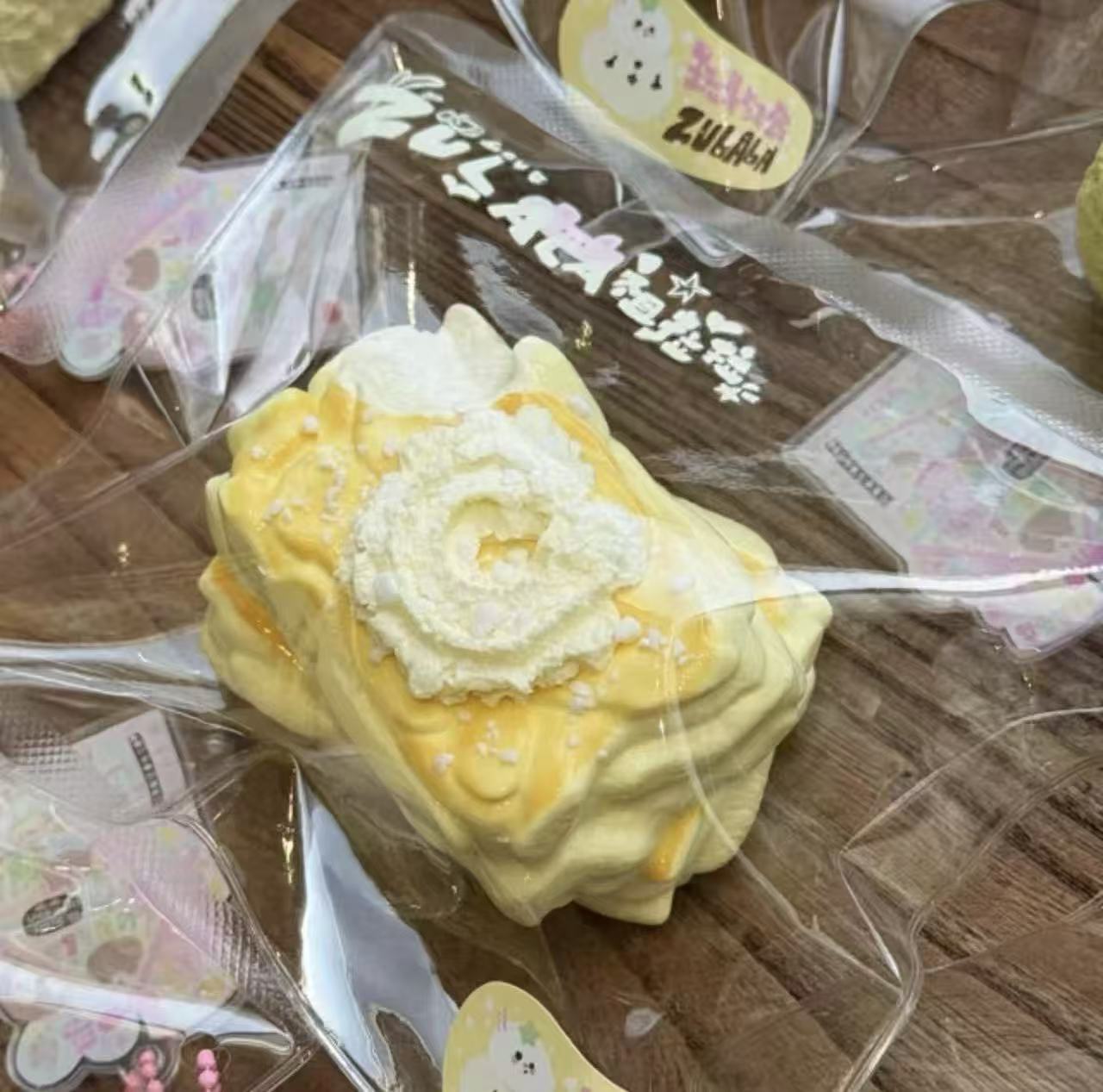 ZULALA スクイーズ　重ねサチマ