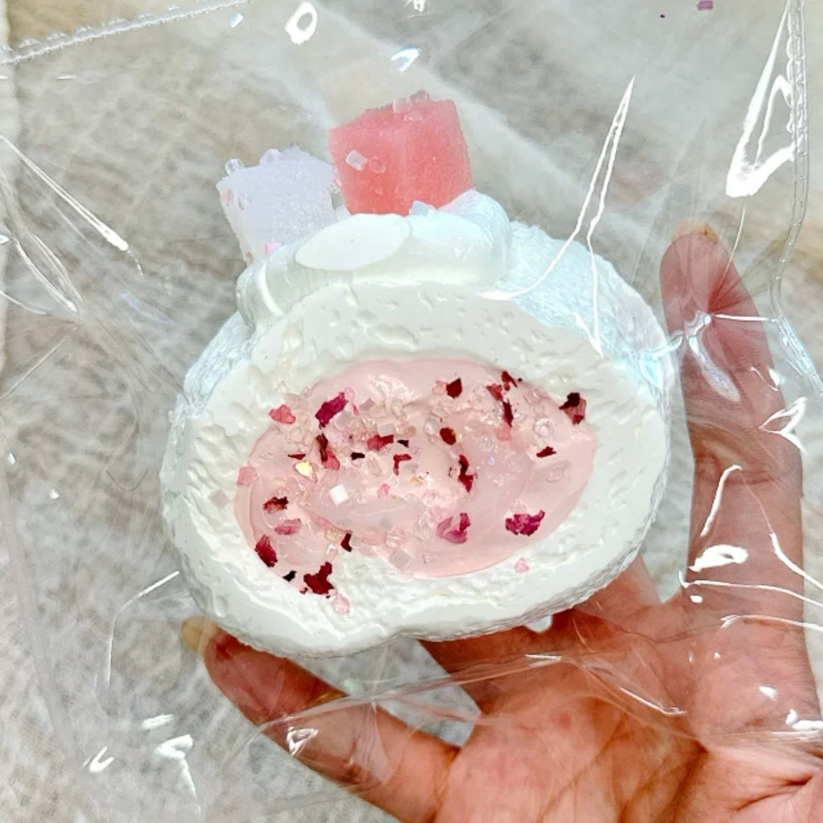 DAMIスクイーズ　 ライチロールケーキ 轻奶油