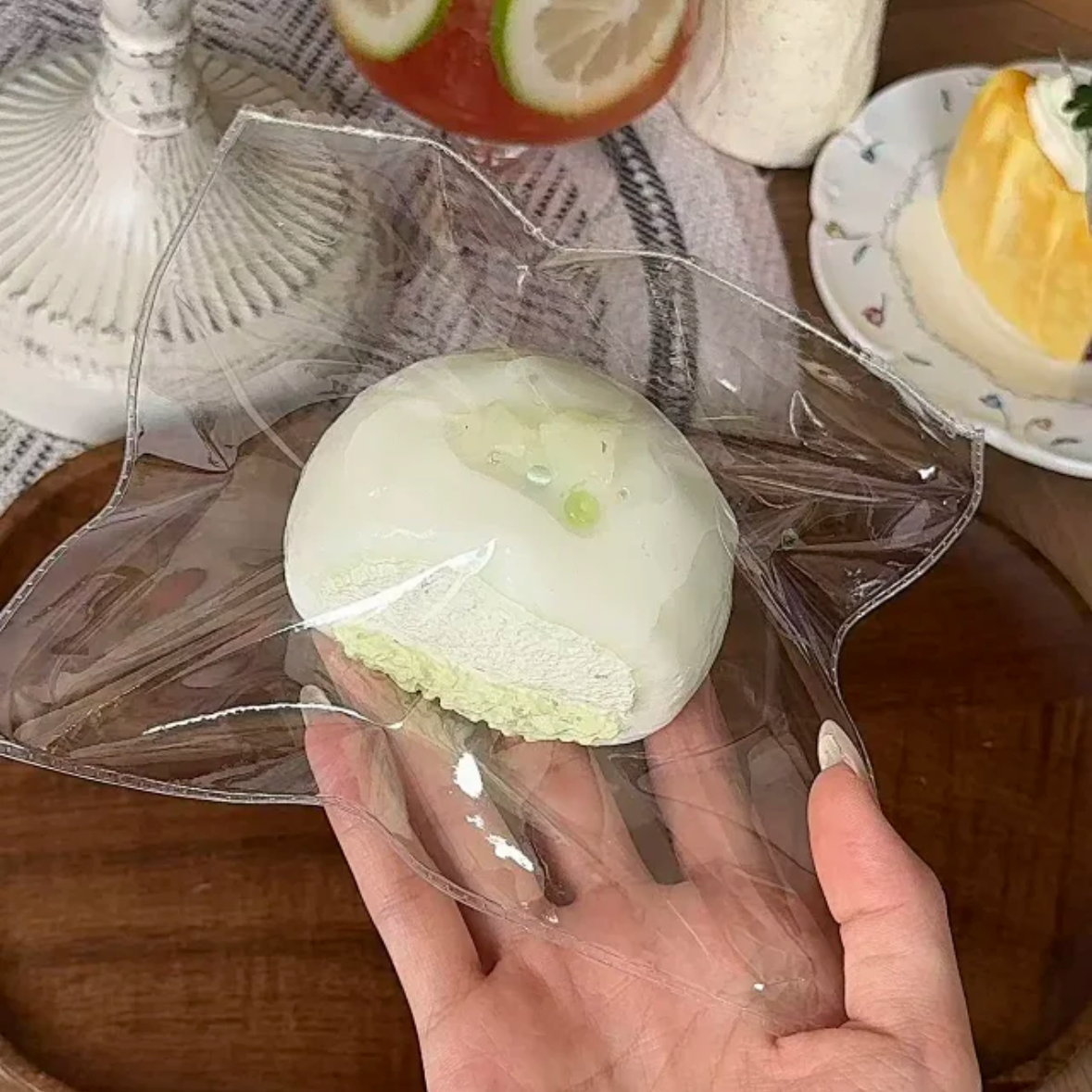 小奕点点 スクイーズ メロー大福だんご（180g）