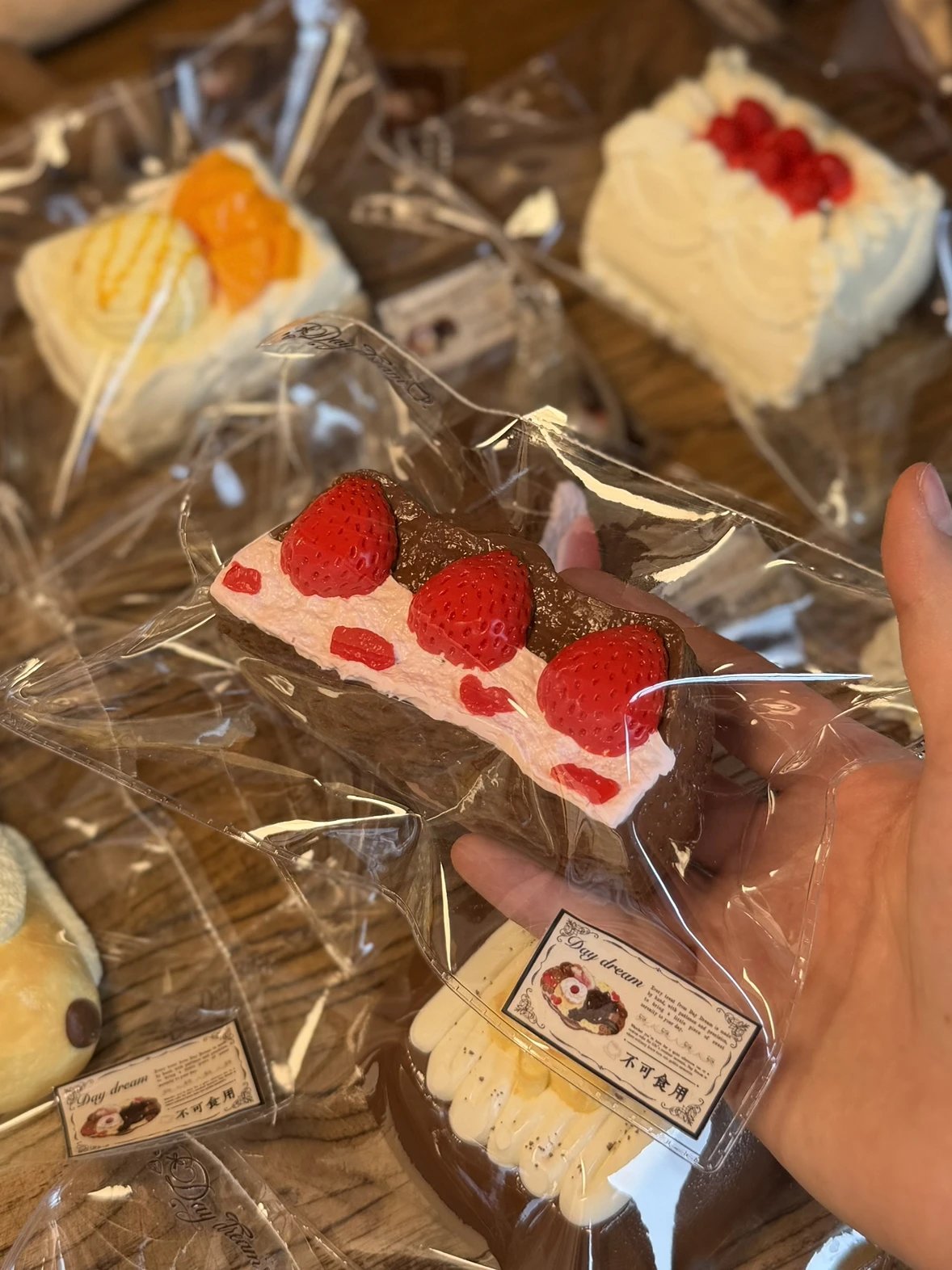 セール　DAYDREAM スクイーズ いちごチョコ
